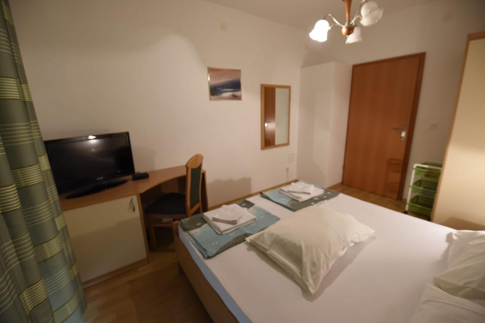 Apartmani Puzek Bibinje Ngoại thất bức ảnh